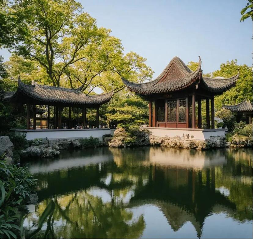 雅安雨城操控餐饮有限公司